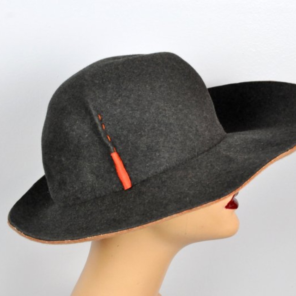 Vintage Wool Felt HAT small